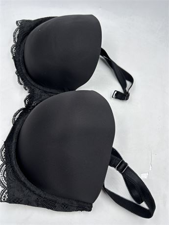 Victoria Secret Wired Padded Bra - 34DD