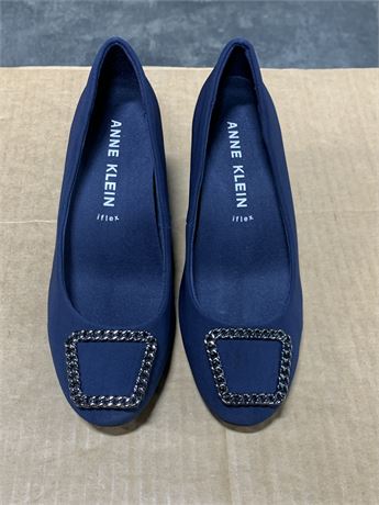 Anne Klein Sadie Wedge Pump Navey, Size 6